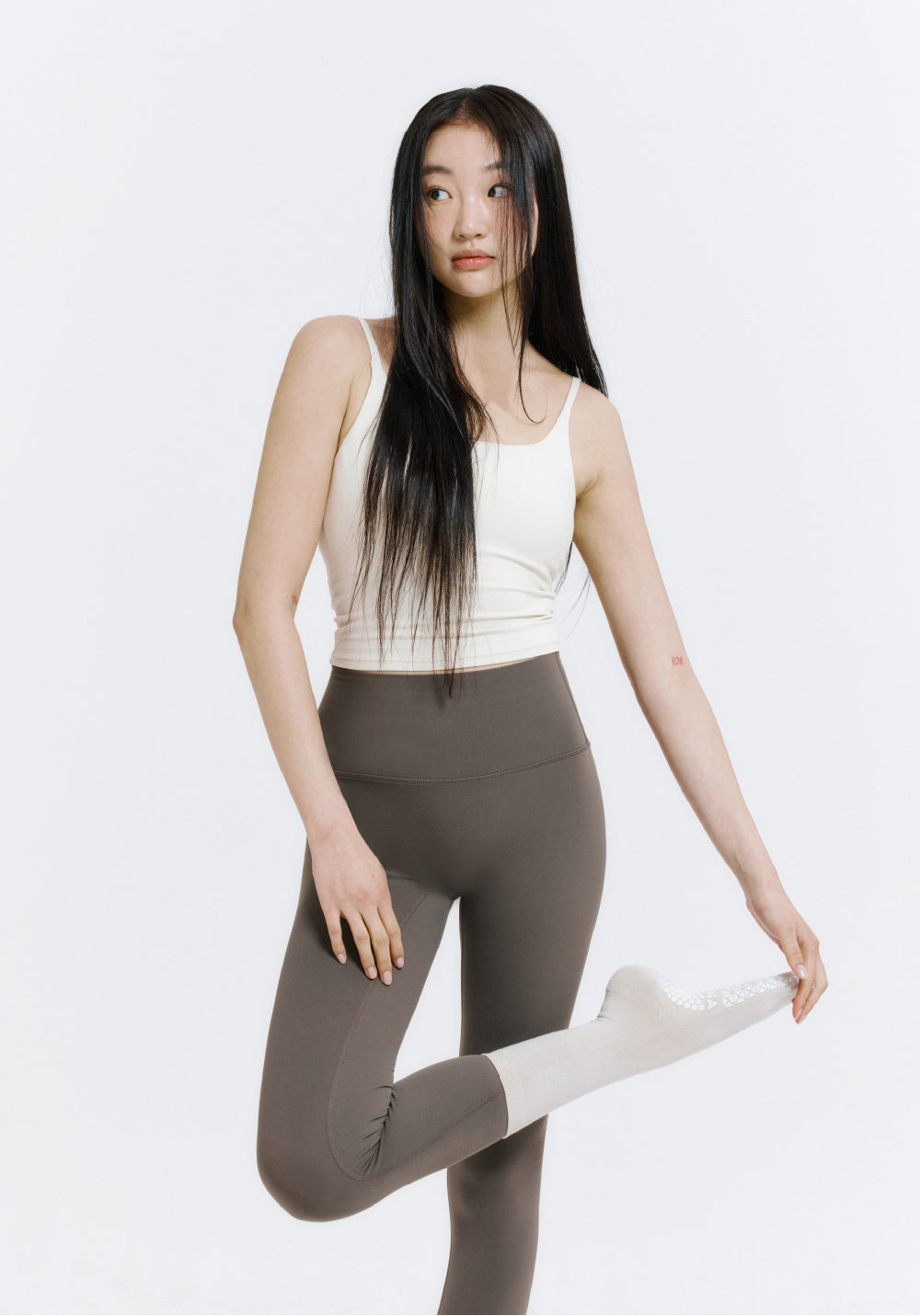 防滑輕薄中筒襪 ProGrip™ 米色 (Middle Socks ProGrip Beige)